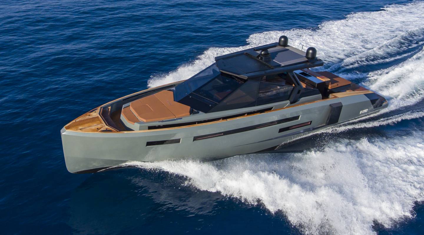 ICEMAN EVO R6 | Day Charter Yachts Mallorca