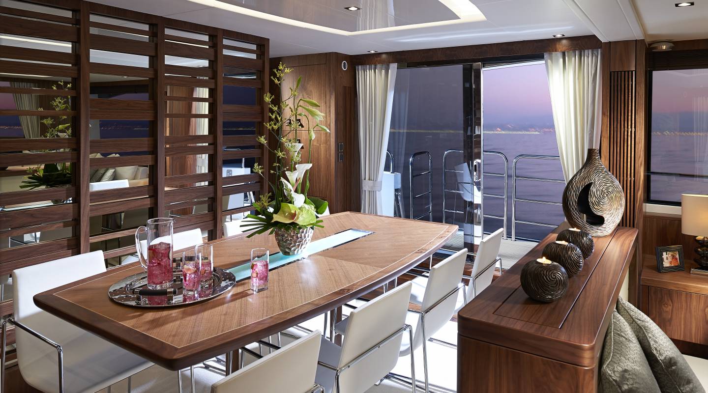 Saloon Dining 1709258v3